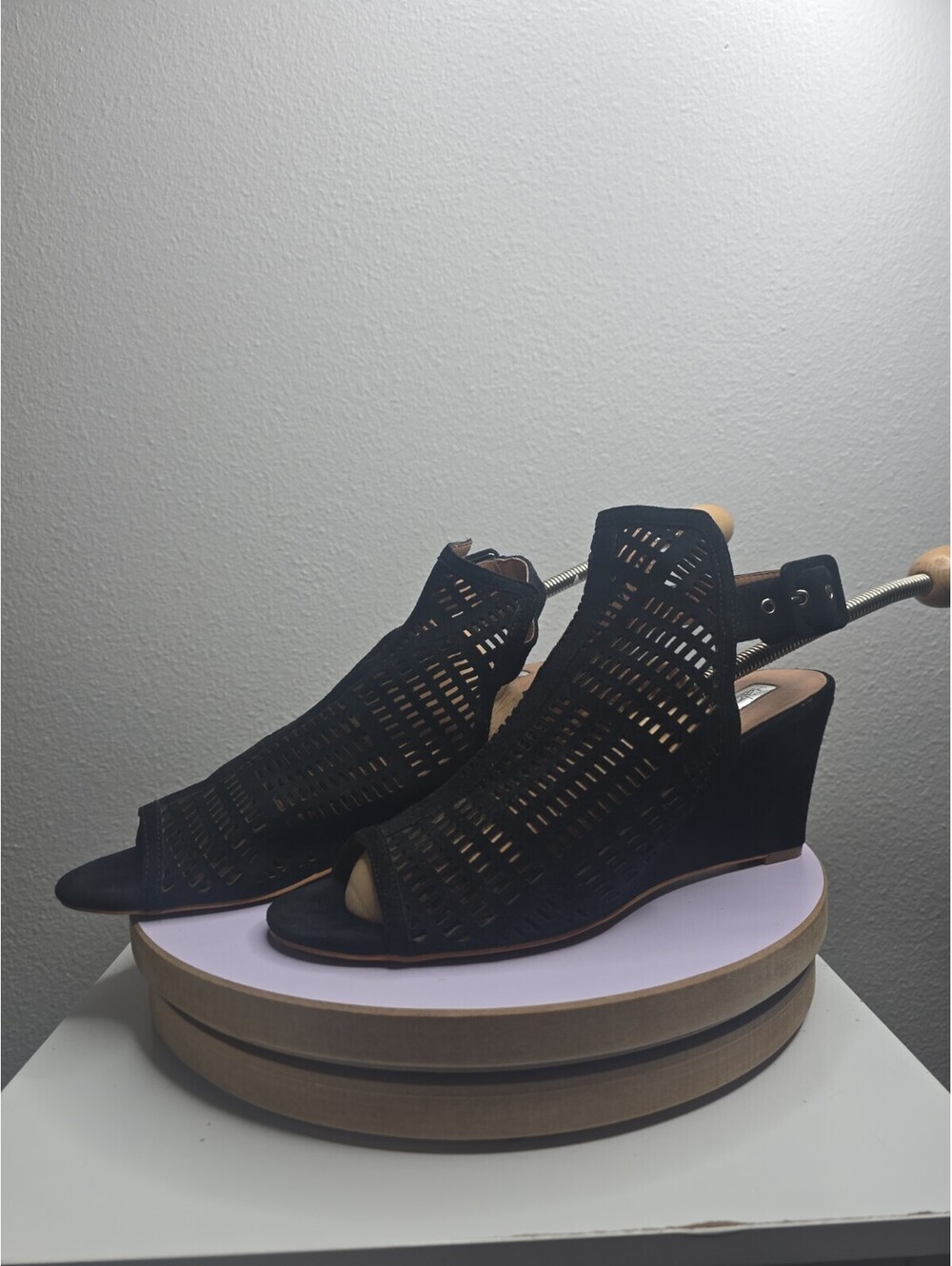 Halogen Rosina Black Suede Laser Cut Wedge Sandals Open Toe Slingback Size 8M